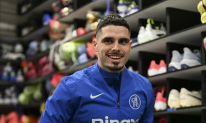 Lý do khiến Pedro Neto quyết bám trụ lại Chelsea