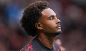 Man Utd đối mặt rắc rối lớn từ Zirkzee và Rashford