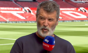 Roy Keane ví hàng thủ Liverpool như mớ hỗn độn