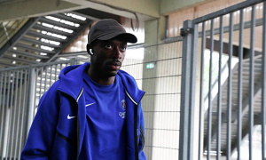 CĐV PSG tranh cãi về quyết định cho Dembele