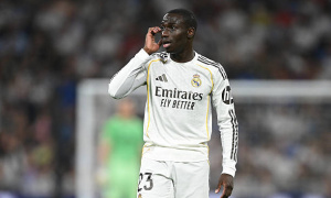 Mourinho gạch tên Mendy, chọn tân binh 19 tuổi dự Champions League