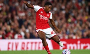 Vì sao Arsenal không cần điền tên Lewis-Skelly?