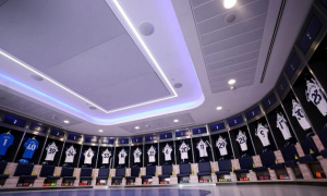 Tottenham hạ cấp phòng thay đồ để đổi vận