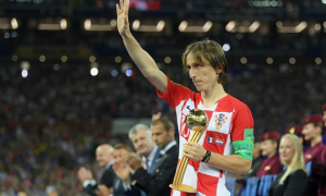 Luka Modric tiếp tục chơi cho tuyển Croatia ở tuổi 41