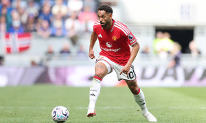 Rooney muốn Carrick gạch tên Cunha khỏi vị trí trung phong của MU