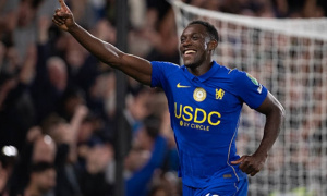 Hasselbaink ca ngợi bản hợp đồng Welbeck của Chelsea