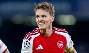 Arteta giải mã vai trò mới giúp Odegaard hạ gục Napoli
