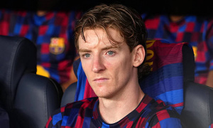 Barca xin khất nợ Newcastle dù Gordon đang tỏa sáng