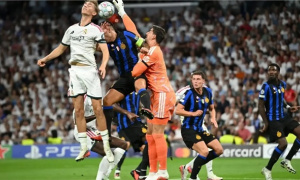 Real Madrid tức tốc trói chân Thibaut Courtois