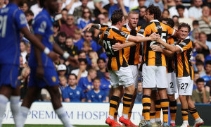 Chelsea mất điểm trước tân binh Hull City