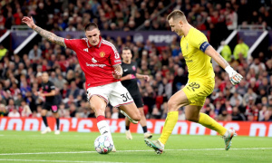 Sheringham chỉ ra lý do MU buộc phải dùng Sesko ở derby Manchester