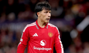 Martinez sẵn sàng tái đấu Haaland ở derby Manchester