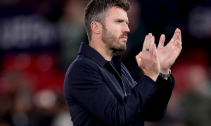 Carrick kêu gọi sự ủng hộ từ CĐV Man Utd
