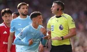 Maresca cho rằng Bruno Fernandes cũng phải nhận thẻ đỏ