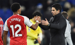 Ben White đang chặn đường tái xuất của Timber ở Arsenal?