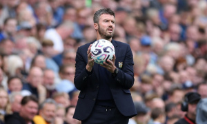 Carrick khiến MU ôm hận vì học theo Pep Guardiola