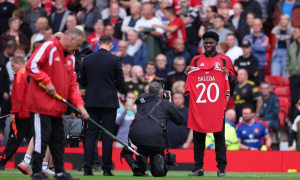 Gary Pallister chỉ ra chìa khóa vá hàng thủ Man United
