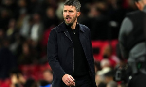 Thảm họa hàng thủ khiến Man United trả giá đắt