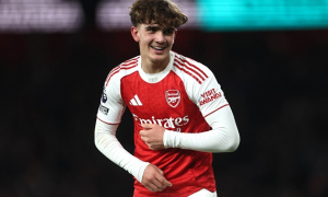 Arsenal từ chối Luton vụ hỏi mượn thần đồng Max Dowman