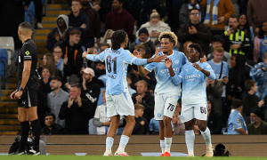 Man City phô diễn sức mạnh không cần đến siêu sao