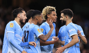 Chris Sutton khen sao trẻ Man City khiến Maresca đắn đo
