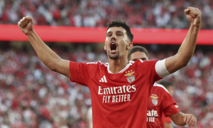 Bayern Munich theo đuổi trung vệ Tomas Araujo của Benfica