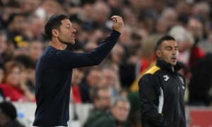 Xabi Alonso nêu lý do Reece James và Joao Pedro vắng mặt trước Brentford