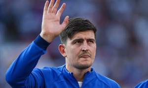 Chỉ trích Tuchel, Maguire trả giá đắt ở tuyển Anh