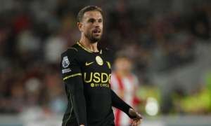 Henderson nổi đóa với Martinez sau bàn thua của Chelsea