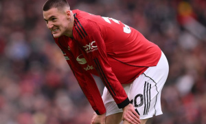 Sesko vắng mặt bất ngờ, MU thêm lo trước trận gặp Fulham
