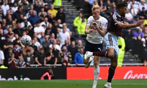 Stuart Pearce chê bai hậu vệ 52 triệu bảng của Spurs
