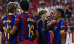 'Cơn lốc' Barcelona cuốn phăng Sevilla tại Sanchez-Pizjuan