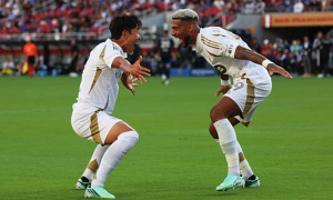 Son ghi bàn và kiến tạo, LAFC vẫn đánh rơi điểm phút 90+8