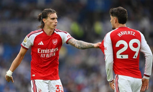 Cú sốc tại Amex đưa Arsenal trở về thực tại nghiệt ngã
