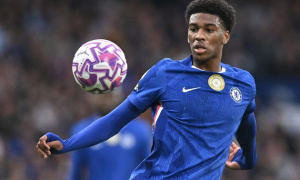 Chelsea lo ngại làn sóng săn đón Josh Acheampong