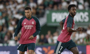 Mourinho cần tìm lời giải cho đôi cánh Mbappe - Vinicius ở Real
