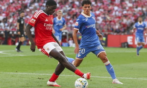 Liverpool nhắm sao 50 triệu euro phòng hờ không mua đứt Araujo