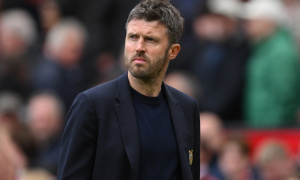 Sự ngụy biện không thể cứu vớt Michael Carrick tại MU