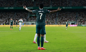 Vinicius đang trả giá đắt vì từ chối Arsenal
