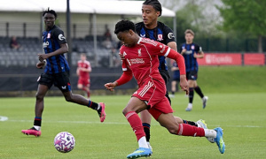 MU ký 5 năm với sao 16 tuổi Isaac Konde của Liverpool