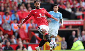 Fan MU hả hê, đòi trả lại cúp cho Solskjaer sau khi Man City bị kết tội