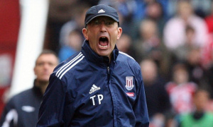 Tony Pulis cảm thấy bị Man City lừa dối ở chung kết FA Cup