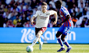 Man Utd dẫn đầu cuộc đua sở hữu Tyrick Mitchell