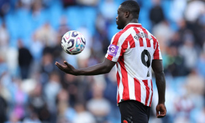 MU quan tâm, Sunderland đã biết làm gì với Brian Brobbey