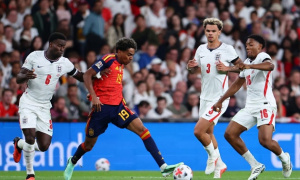 Shearer và Lineker ngỡ ngàng trước sao trẻ Arsenal