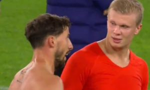 Haaland và Dias thì thầm bí ẩn giữa bão án phạt Man City