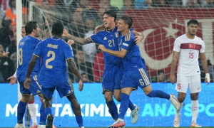 Bastoni nhận trách nhiệm sau nỗi đau World Cup của Ý