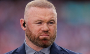 Rooney tuyên bố MU không xứng nhận cúp của Man City