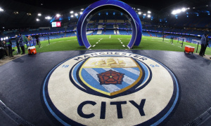 Thế giới bóng đá phản ứng thế nào trước bê bối của Man City?
