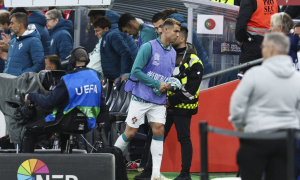 Bồ Đào Nha bước qua cái bóng khổng lồ của Ronaldo